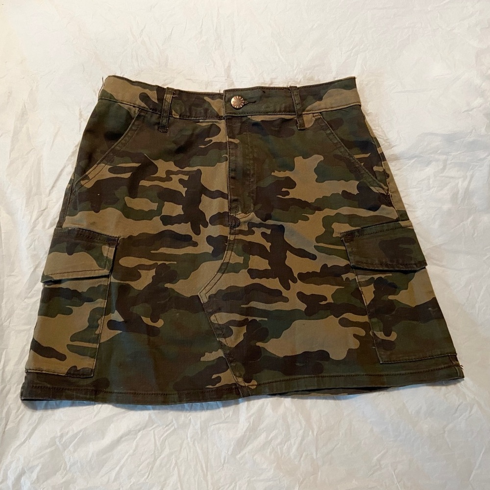 Camo skirt